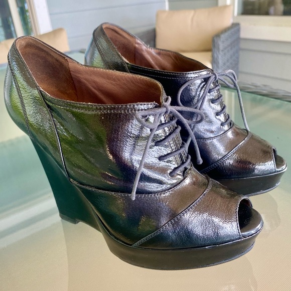 ❤️ MARNI — Great Peep toe, Lace up, Shiny Black Leather Wedge Heels ! ❤️ Size 37 - Picture 7 of 12